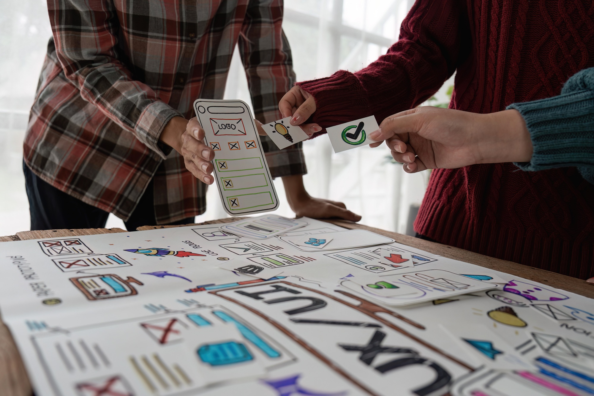 Local Marketing , Diseño Web Acequible The web designer team is helping to design applications for mobile phones. UX UI designer concept